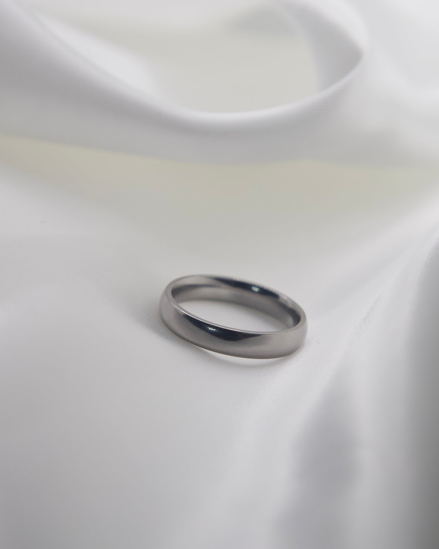 Sleek Ring