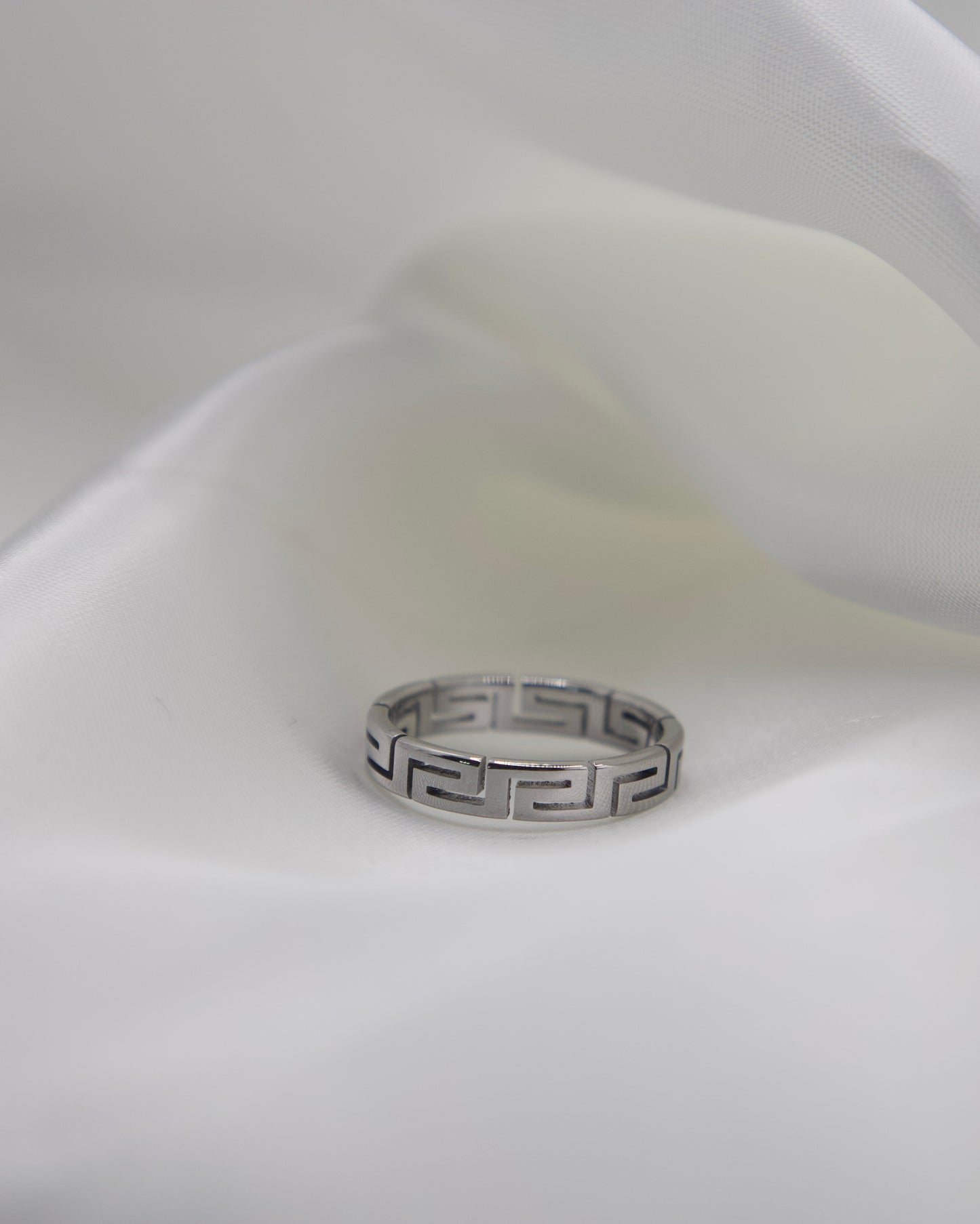 Deluxe Ring