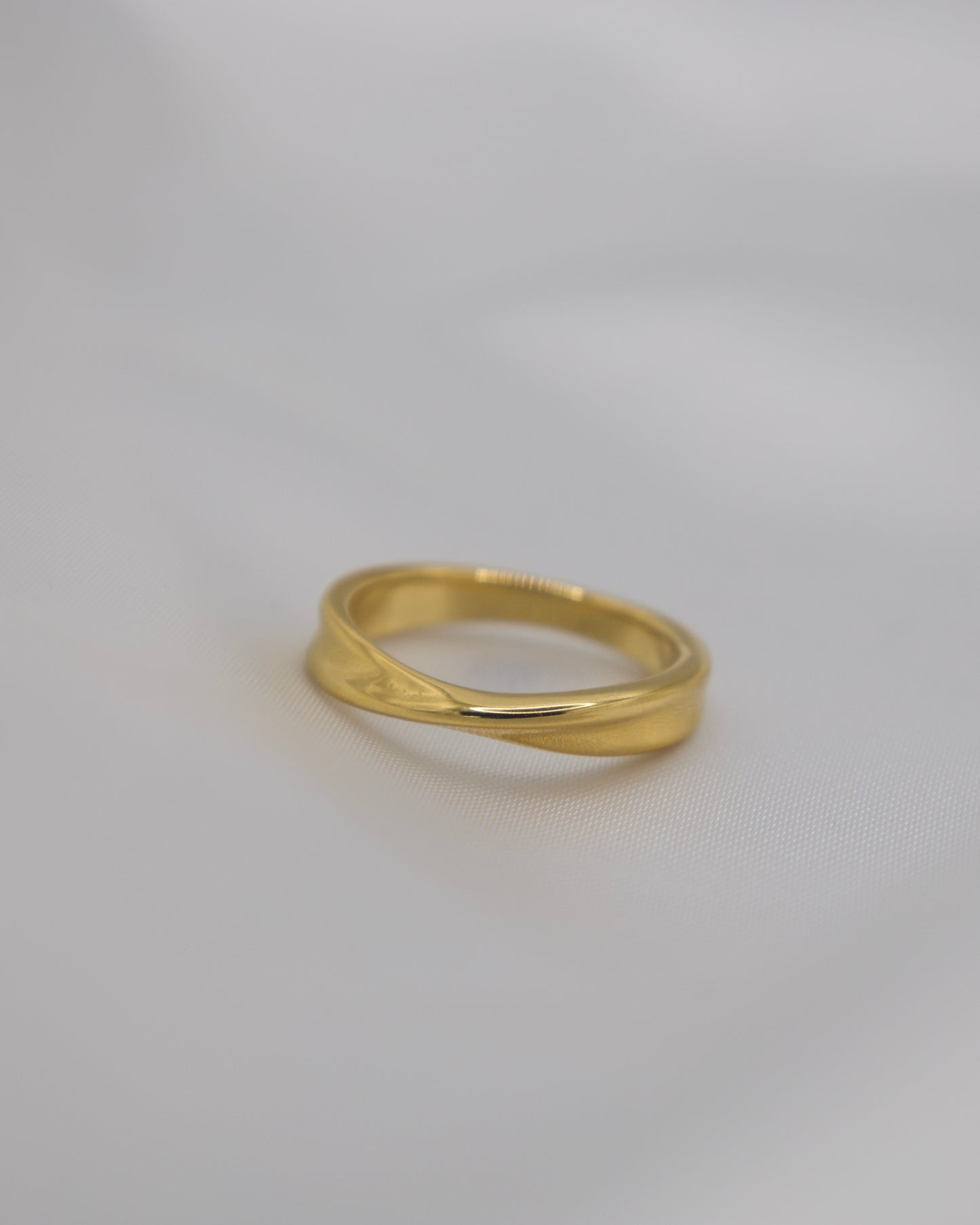 Lara Ring