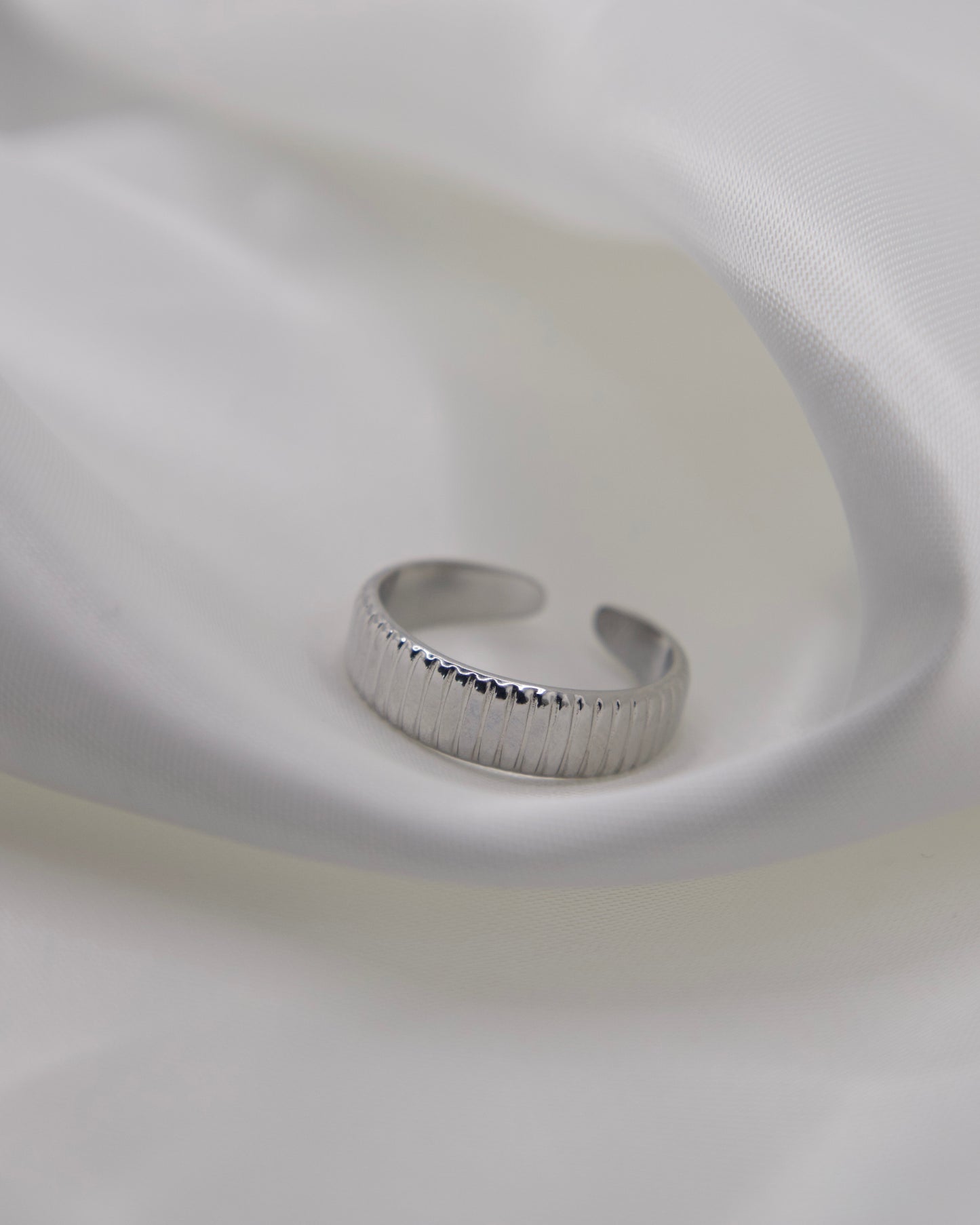 Gestreifter Ring