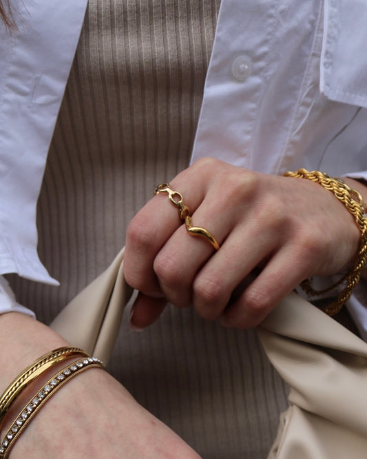 Alice Ring
